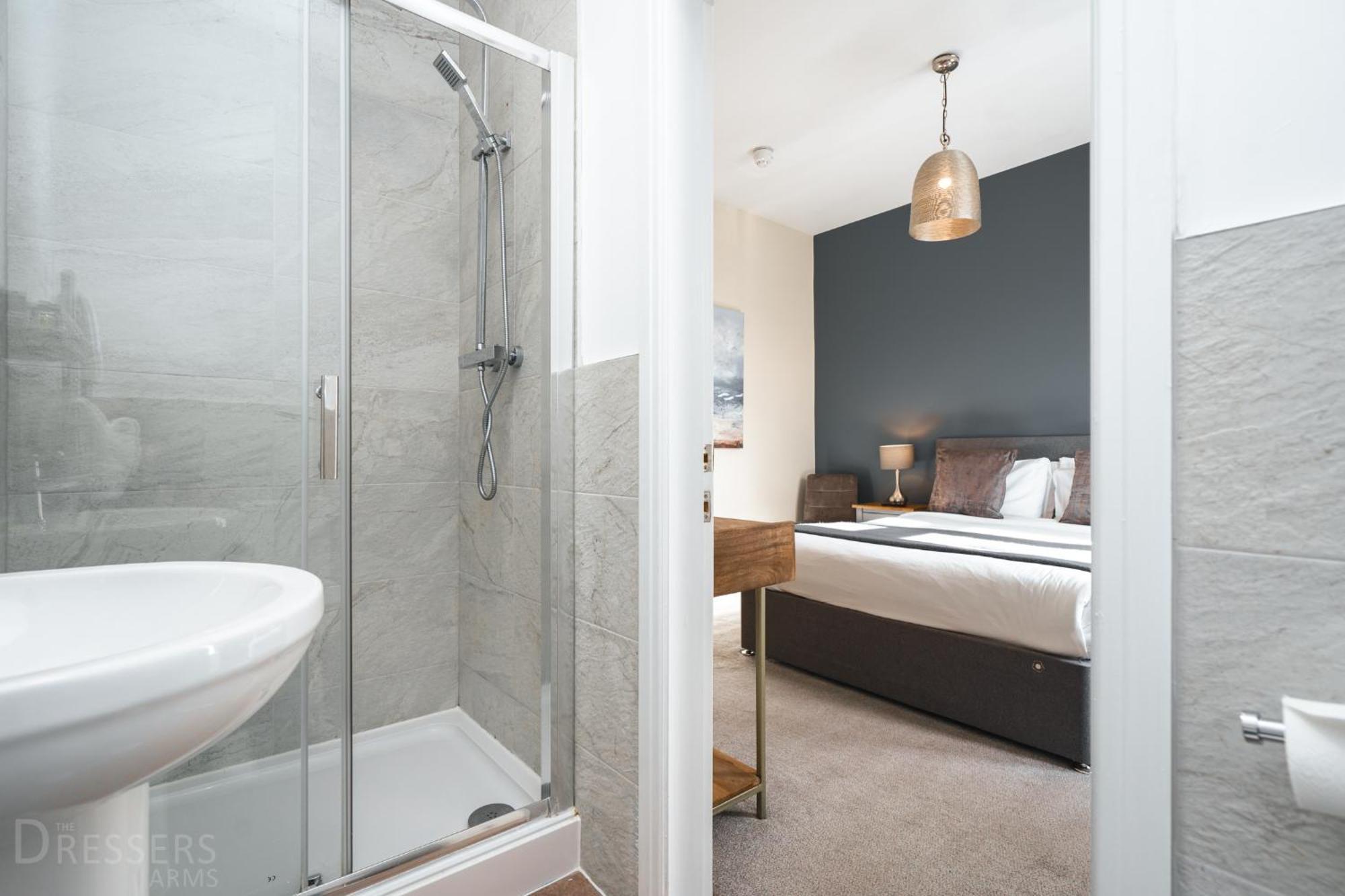 Rooms At The Dressers Arms ชอร์เลย์ ภายนอก รูปภาพ