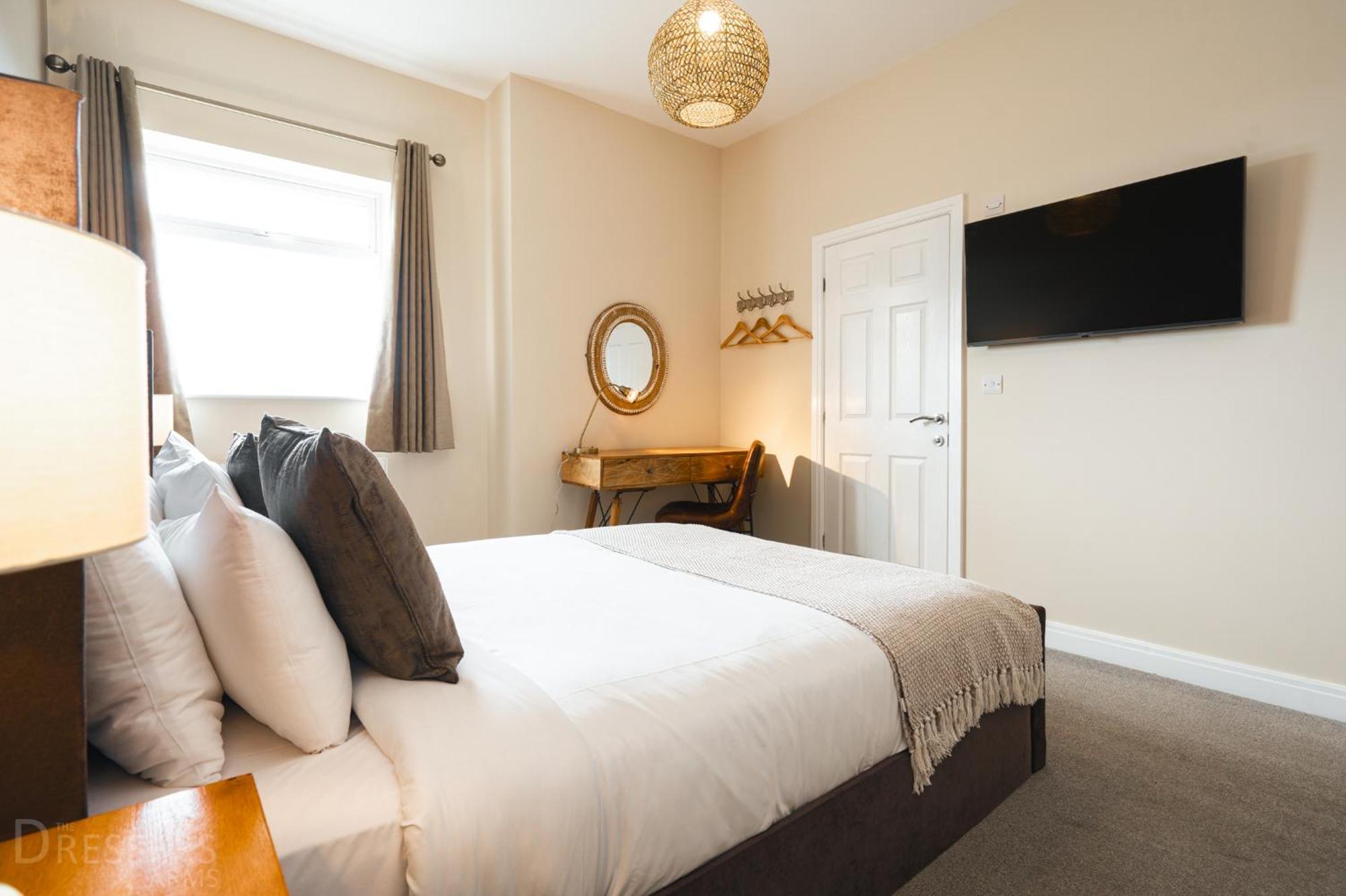 Rooms At The Dressers Arms ชอร์เลย์ ภายนอก รูปภาพ