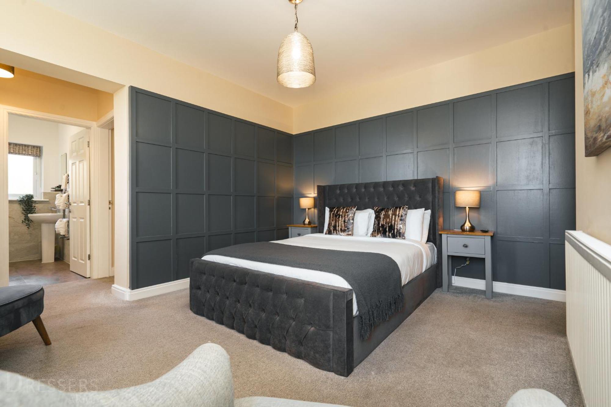 Rooms At The Dressers Arms ชอร์เลย์ ภายนอก รูปภาพ